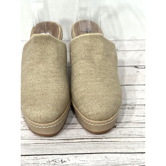 Donald J. Pilner Clogs Beige Tan Mules Wedge Shoes Size 7M - Picture 5 of 16